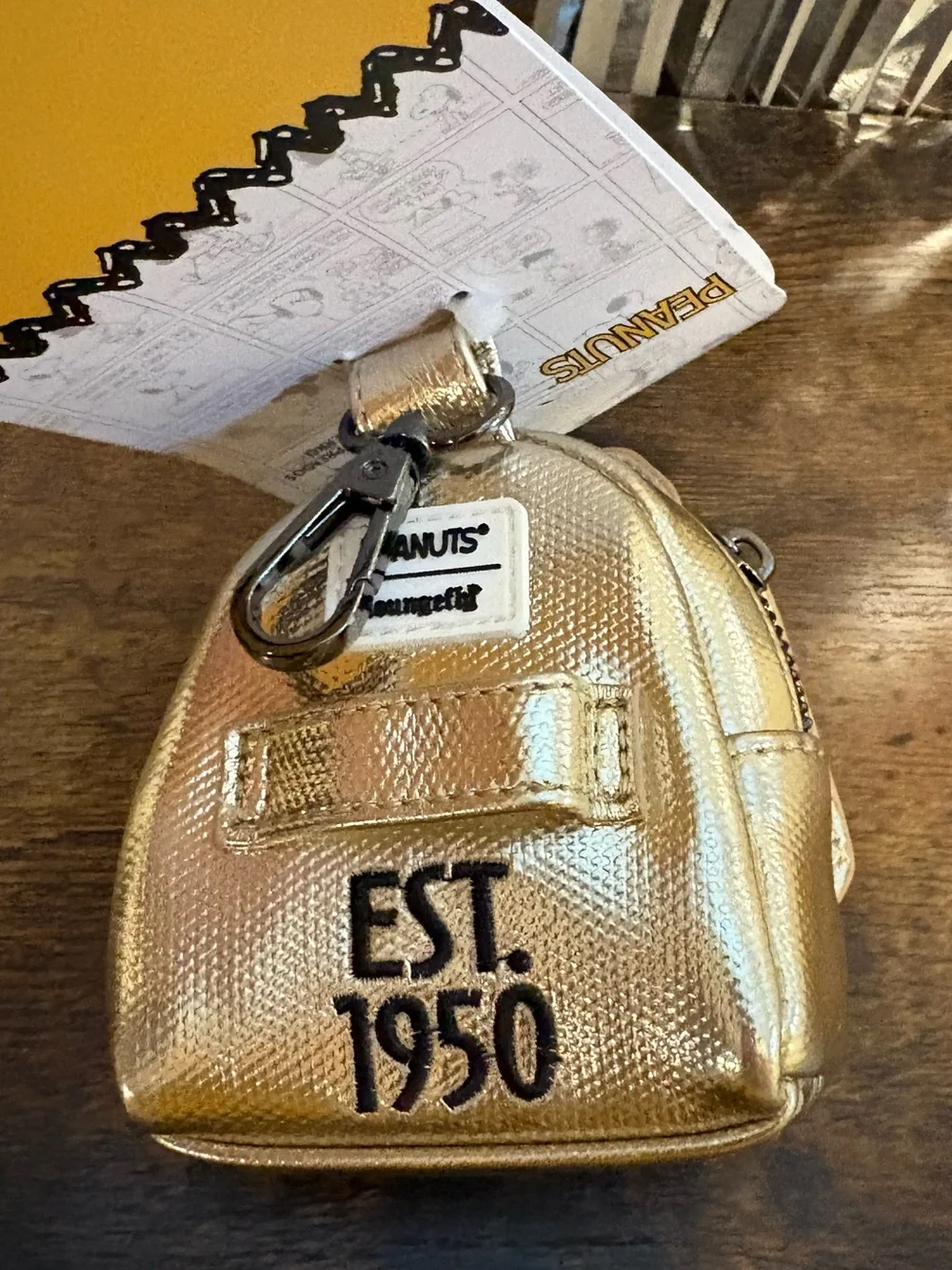 🔥Loungefly Gold Metallic Peanuts Pet Treat Bag